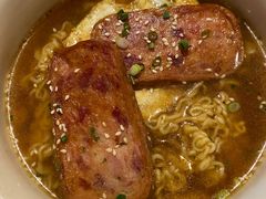 精选午餐肉煎蛋公仔面-新旺茶餐厅(嘉里城店)