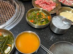 -韩烧牛中牛·甄选黑牛烤肉(黑金店)