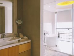 -上海漕河泾万丽酒店