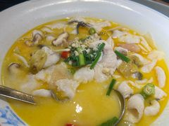 -蜜桃餐厅·伴山(湖滨商业街店)