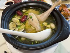 -七的湖·晚芳亭·阳澄湖农家菜·大闸蟹(莲花岛店)