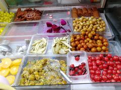 自助取餐区-老炳·七丛松甘草水果