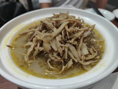 鸡汁酿脆笋-元银甲·湖北地标美食(汉阳店)