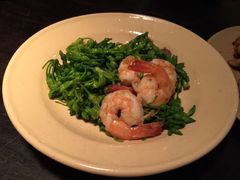 -Cuc Gach Quan Restaurant