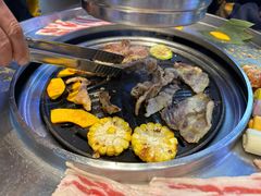 -哈哈碳都·牛肋条无限自助烤肉(台江万达店)