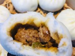 土猪肉老面小笼包-坊门老街(宜山路店)