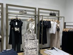 -URBAN REVIVO(佛山南海万达广场店)