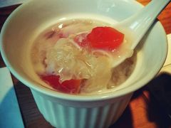 鲜奶雪耳炖木瓜-炖物24章·顺时轻养茶(杭州大厦店)