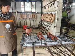 -黄记四更烤乳猪店