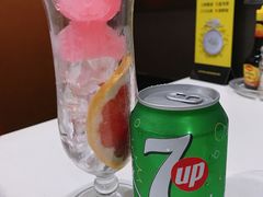 熊仔女友西柚气泡水-锦园春香港茶餐厅(西海湾旗舰店)