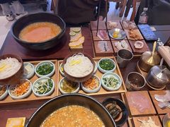 -银米·云南传统过桥米线(双廊黑金冠店)