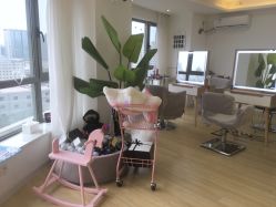 -E.L.K造型momopark店