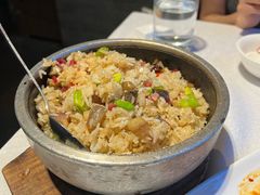 -彩云天云南餐厅