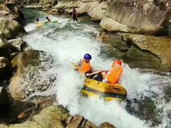 -雅鲁激流探险漂流