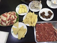 新梅居(云南南路店)-新梅居(宁海东路店)