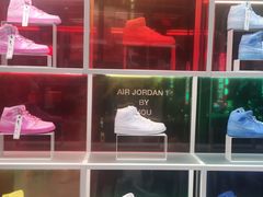 -NIKE品牌体验店(南京东路店)