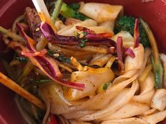 -陕味食族油泼面·小炒盖码面(双榆树店)