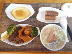 -爱妈月子会所(汕樟总店)