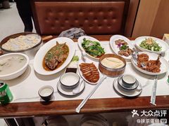 -梅利汴京烤鸭•开封豫菜地标店(东大街店)