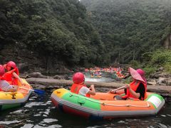 -安吉龙王山峡谷漂流