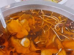 -鑫巴蜀小镇 · 水煮鱼专研店(玉桥店)