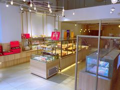 -顶东面包花园·生日蛋糕(世博店)