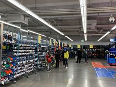 -迪卡侬(西三旗店)
