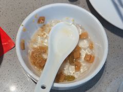 -海底捞火锅(宝龙广场夜宵主题店)