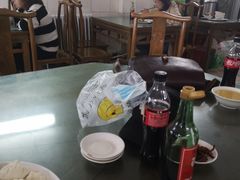 大堂-四平包子铺