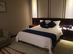 -蓝蔻酒店(深圳东站布吉万象汇店)