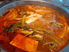-野山舂·贵州现舂酸汤牛肉(鸿通城店)