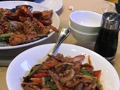 -TRIPLE 8 China Bar & Grill
