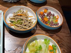 精品小菜-明洞阿姨·韩式酱蟹烤肉·创意料理(三元桥店)