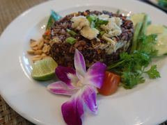 -Chom Cafe and Restaurant