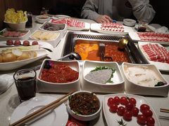 -海底捞火锅鲜切牛肉主题店(长寿路店)