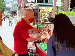 -詹爷爷乌节路街头冰淇淋