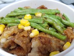 韩式五花肉盖饭-Pelicana百利家炸鸡(江南西名店城店)