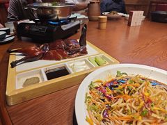 -老滇山寨•云南特色菜•地方菜•民族风情歌舞表演(金碧店)