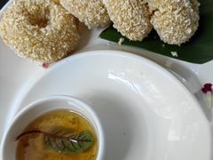 炸虾饼配泰国梅子酱-帕蓝·暹罗料理(大学路店)