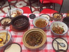 -笨豆腐居民楼菜馆•江西小炒(天津开发区店)