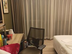 -西安大雁塔科技大学地铁站亚朵酒店