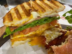 俱乐部贝果-Catch Bagel(芳草地店)