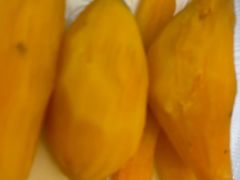 -阿瓦山寨·湘菜现炒·剁椒鱼头王(咸阳总店)