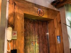 -头上红煨盐鸡乡村食府