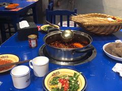 传统锅底-马路边边串串香(双井直营店)