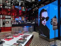 店内环境-Ray·Ban雷朋(淮海中路店)