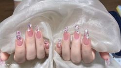 -星辰·新中式美甲美睫工作室