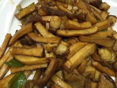 -赶海部落海鲜城(海阳路店)