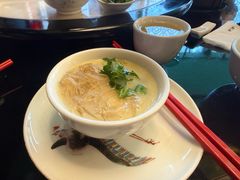 雲吞雞湯翅-誉八仙粤菜(万象天地店)