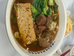 -好一家牛肉粉(山东路家乐福店)